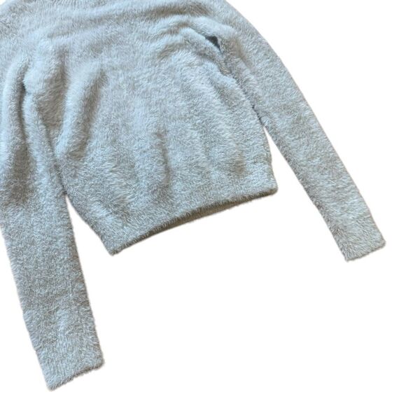 Aritzia Sunday Best Kitten Soft Fluffy Crewneck Sweater - Picture 4 of 8